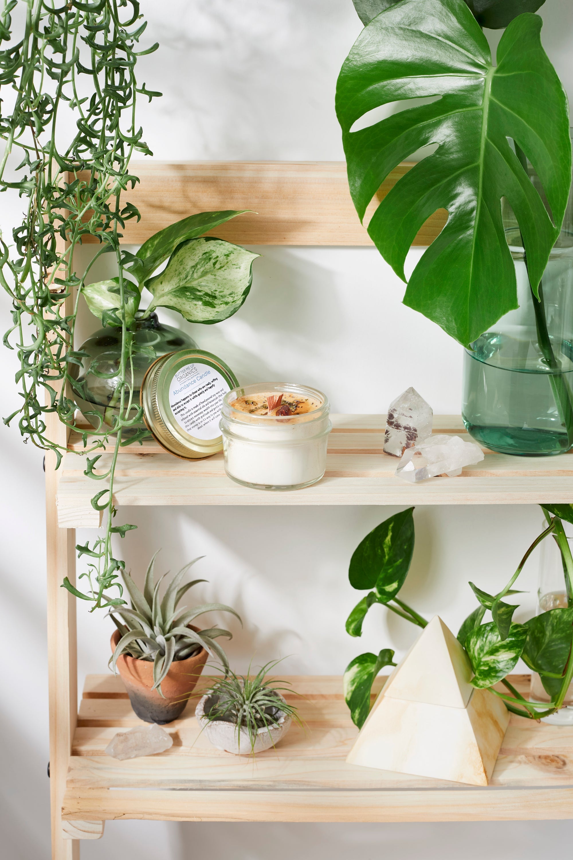 Hand-Poured Abundance Ritual Candle | Ember & Cole